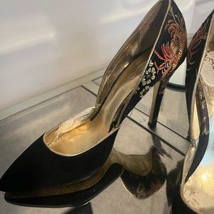 ALDO heels embroidery and black crushed velvet Size US 8 EU 38.5